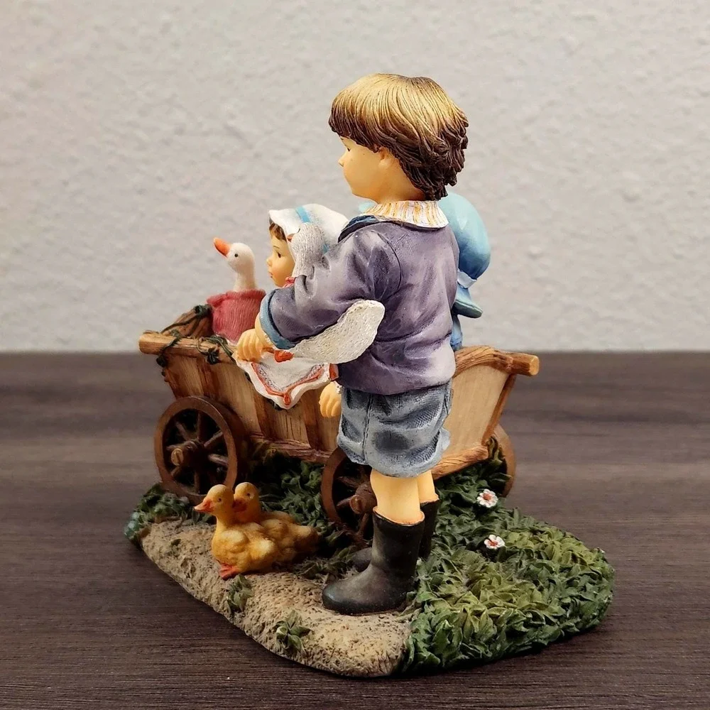 Leonardo Collection Carting Companions Christine Haworth Crisalis Figurine‎ VTG